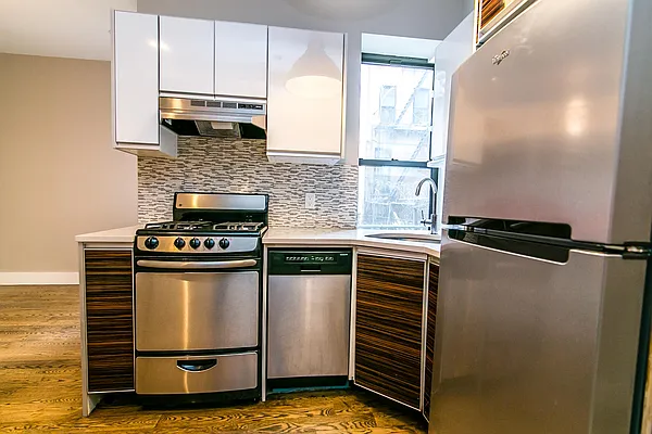 Rented by Nooklyn NYC LLC | media 38