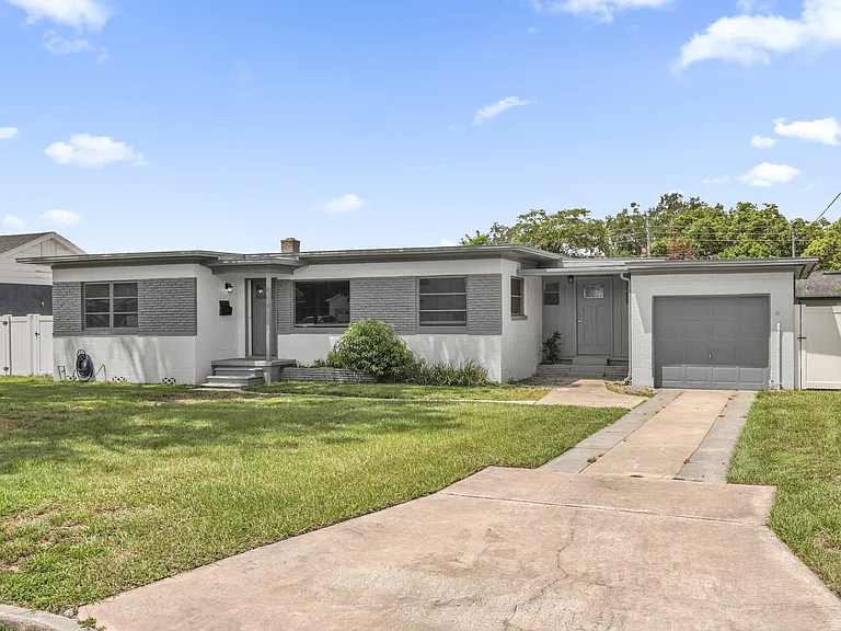 1604 Margate Ave — Photo 2