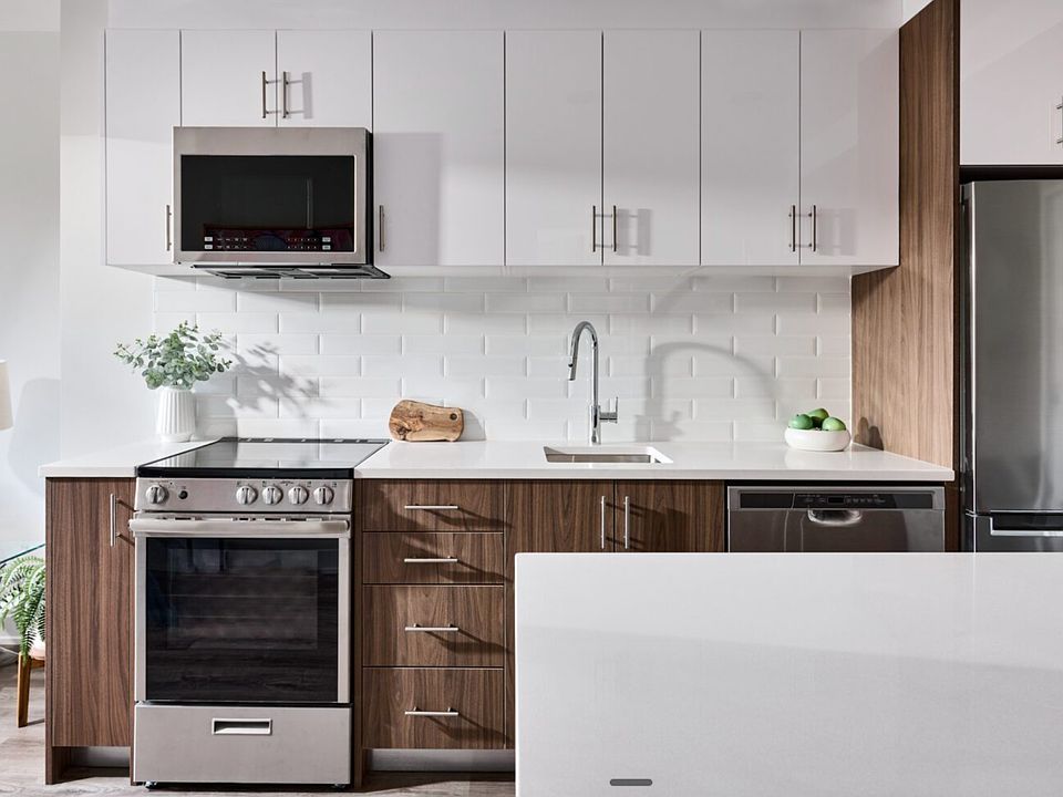 1st image of 28 Pretoria Ave #836848