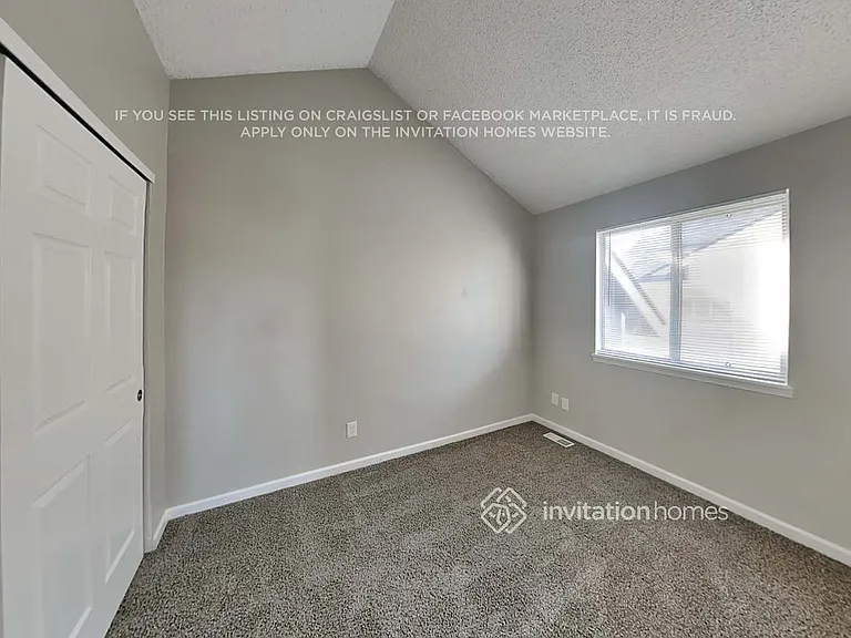 1162 W 132nd Pl — Photo 16
