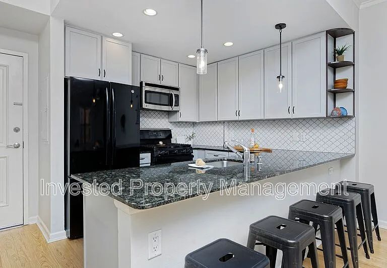 1975 N Grant St #610 — Photo 4