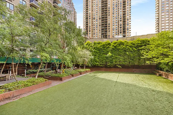 Sold by Brown Harris Stevens | media 15