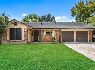 6003 Heatherbrook Dr, Houston, TX 77085