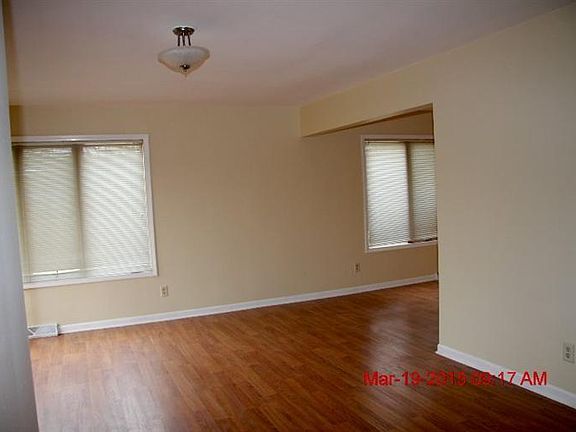 5th image of 2244 W 60th Dr