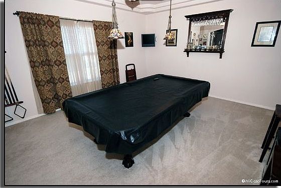 Formal living