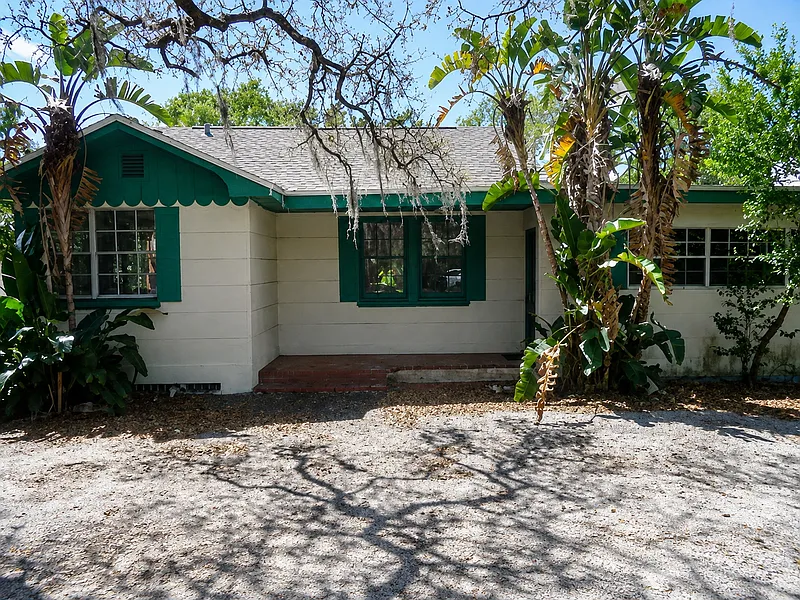 3 bed, 2.0 bath, 1250 sqft, $1,995 — Photo 4