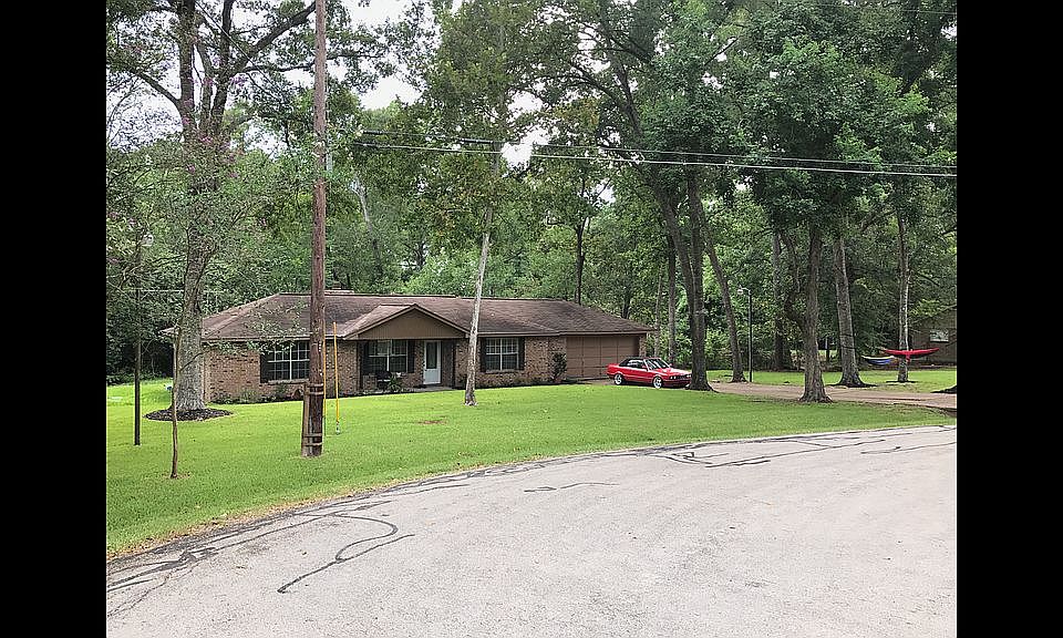 1st image of 11581 Forest Glen Dr