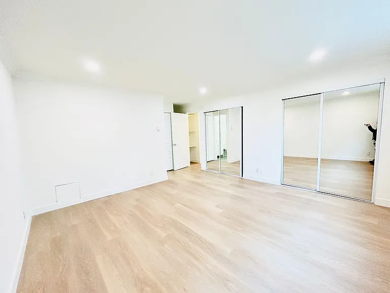 3735 Bagley Ave — Photo 10