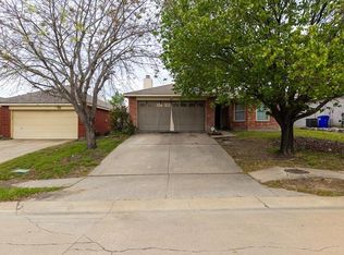 1021 Hampton Dr, Forney, TX 75126