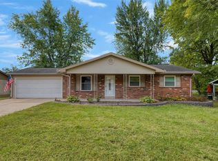 3128 Stonehenge Dr, Saint Charles, MO 63303