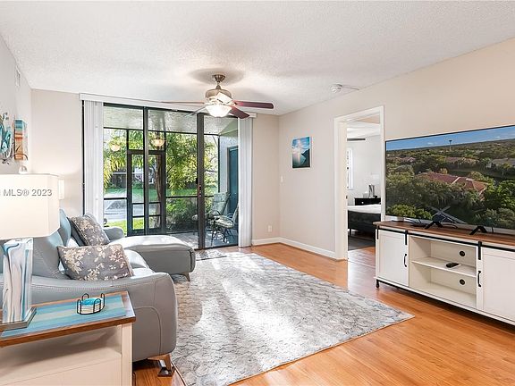 4th image of 10121 W Sunrise Blvd APT 105