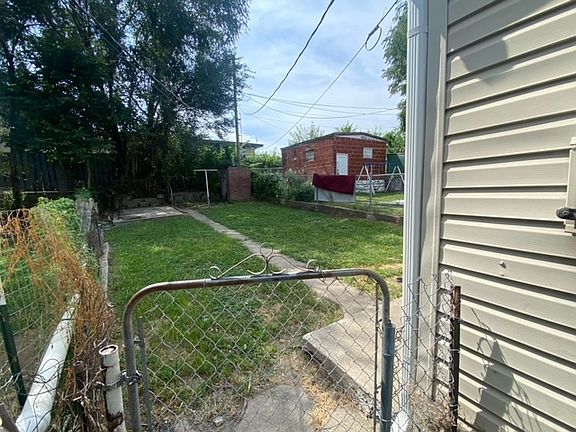 3rd image of 517 Orville Ave