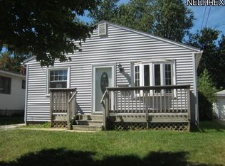 384 Lansing Rd, Akron, OH 44312