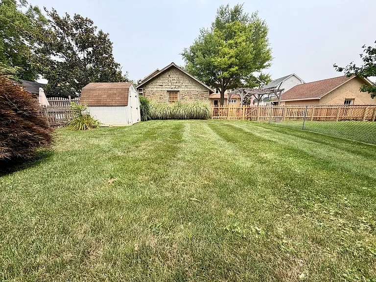 25 N Concord Rd — Photo 36