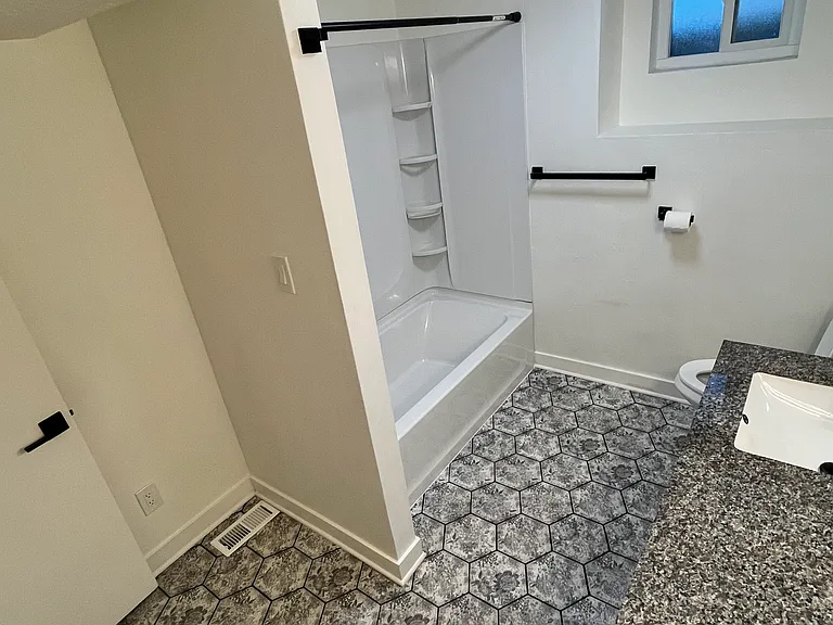 239 E 5900 S #B — Photo 13