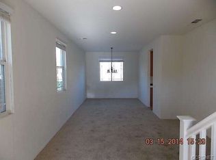 28206 Shirley Ln, Santa Clarita, CA 91350