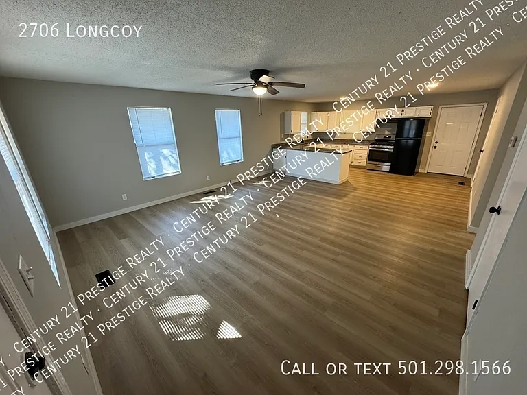 2706 Longcoy St — Photo 2