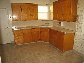 4th image of 1109 W 162nd St