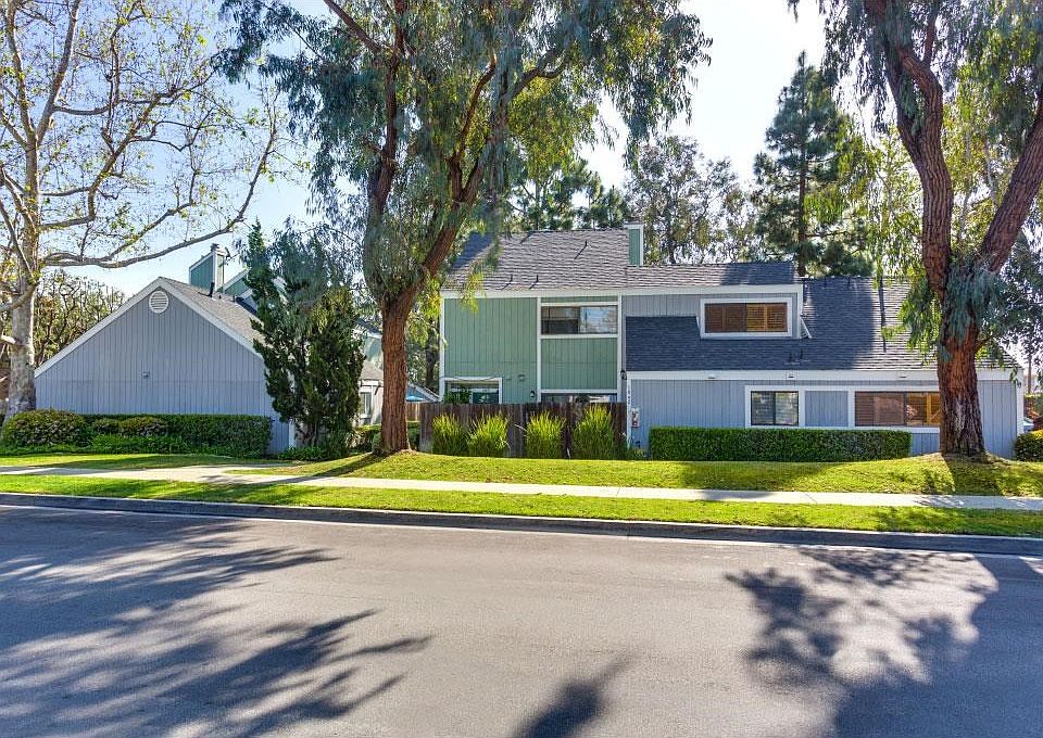1st image of 1032 Sea Breeze Dr #8