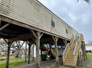 5668 Fisher St, Lafitte, LA 70067
