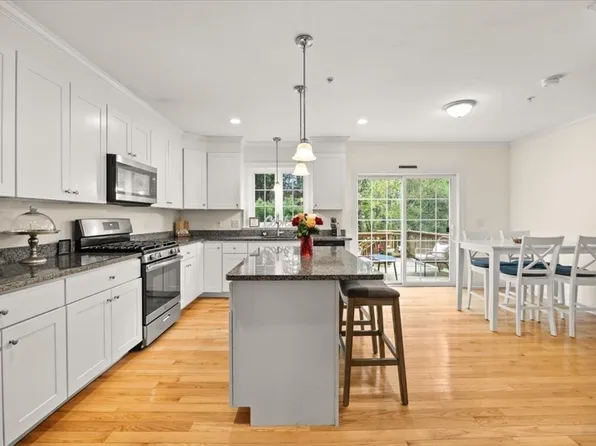 50 Sawmill Ln #5, Hanson, MA 02341