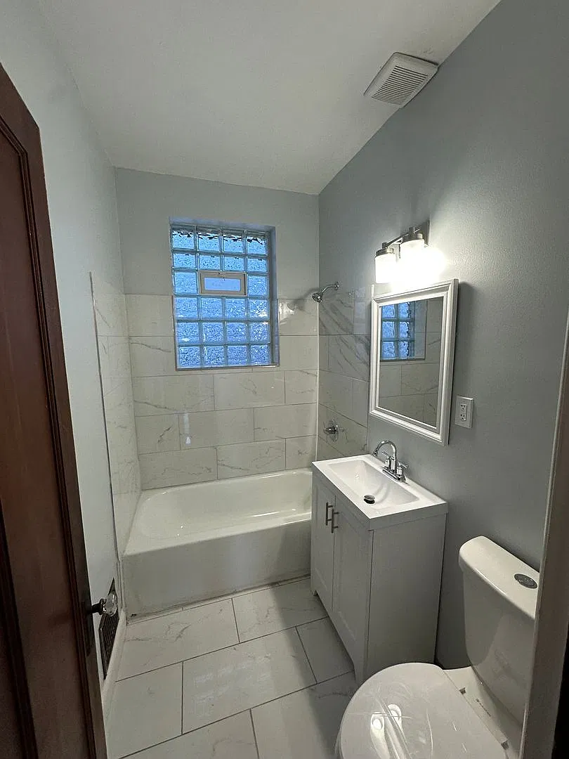 Two Bedroom Apartment Available for Move In! — Photo 4