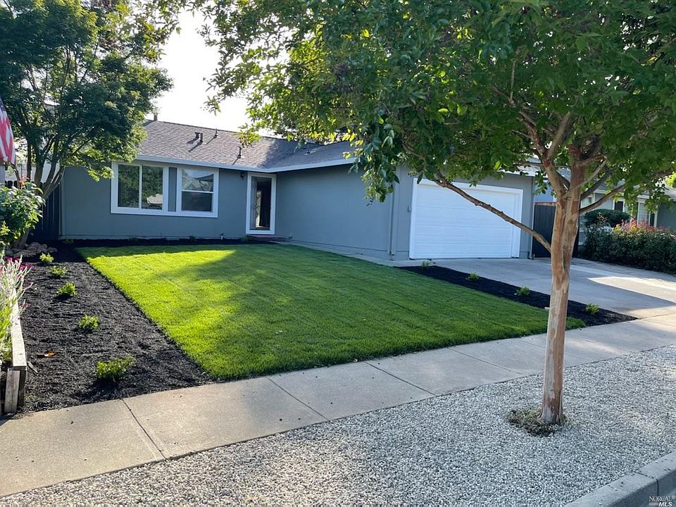 1st image of 4437 Summerfield Dr