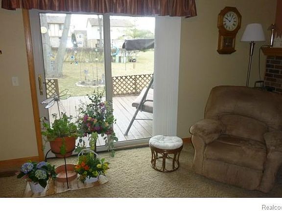 3rd image of 34422 Deborah Ct
