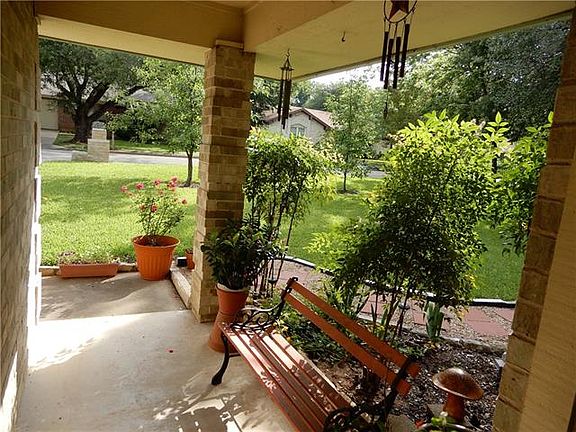 4th image of 3809 Woodchester Ln