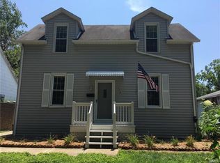 608 12th St, Highland, IL 62249