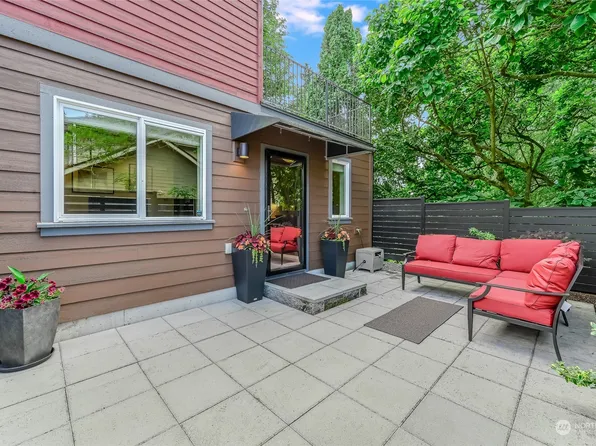 10757 Evanston Avenue N #B, Seattle, WA 98133