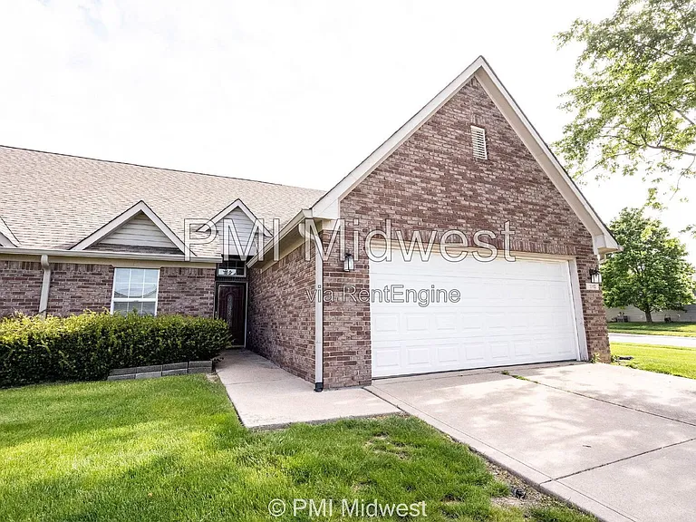 1092 Cobra Dr — Photo 32