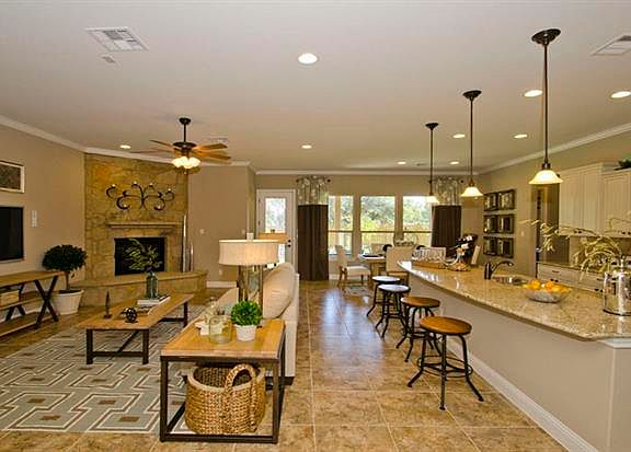 3rd image of 1125 Berrydale Dr