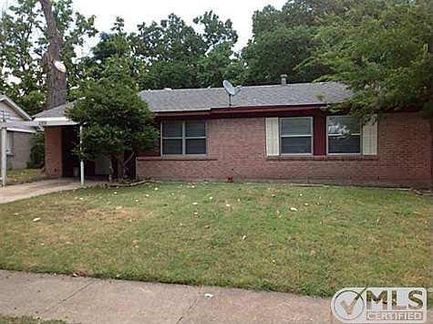 2nd image of 1206 Eastern Heights Dr