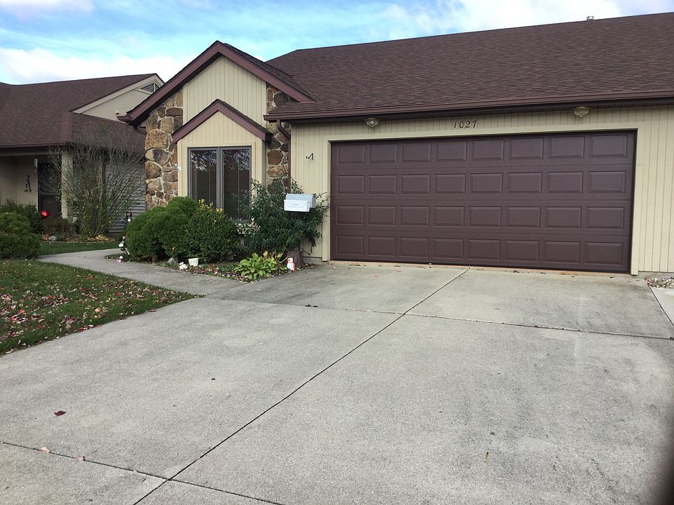 Cozy curb appeal