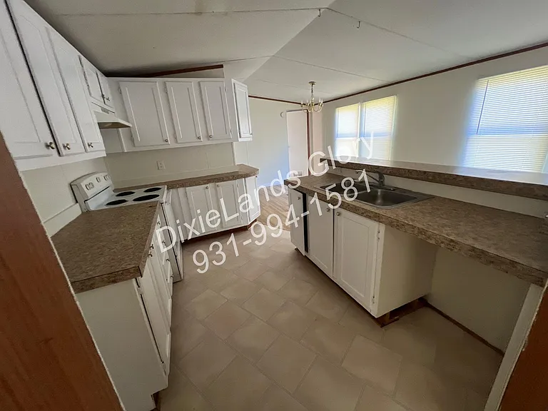 313 Breeding Ln — Photo 7