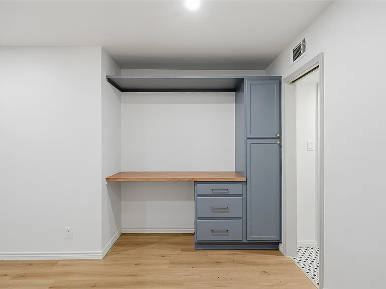 1405 Shadowdale Dr #23 — Photo 9