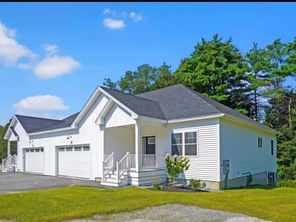 6 River Oaks Way #2, Falmouth, ME 04105