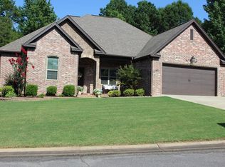 1017 Bent Tree Ln, Searcy, AR 72143