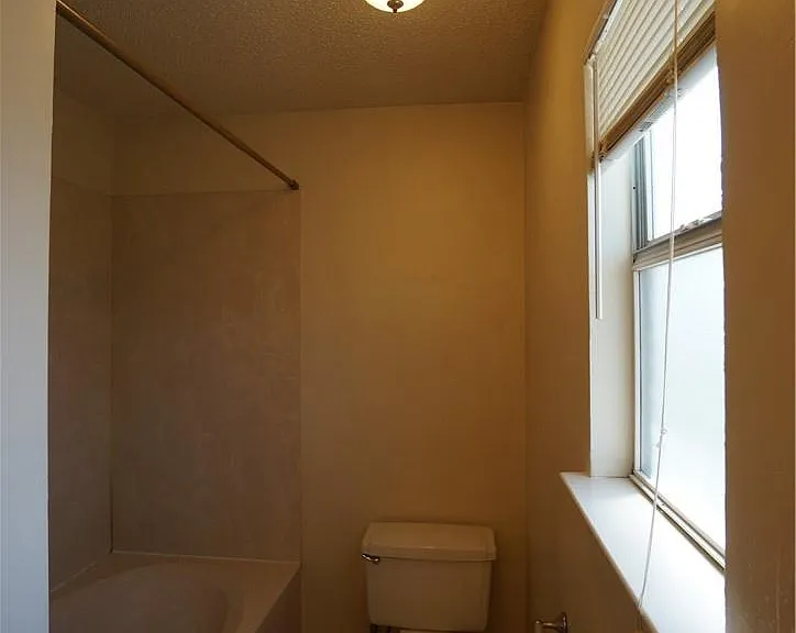 112 Creekside Dr — Photo 14