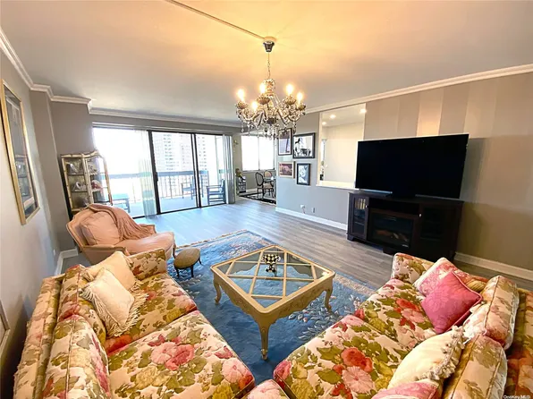 26910 Grand Central Parkway #14G, Floral Park, NY 11005