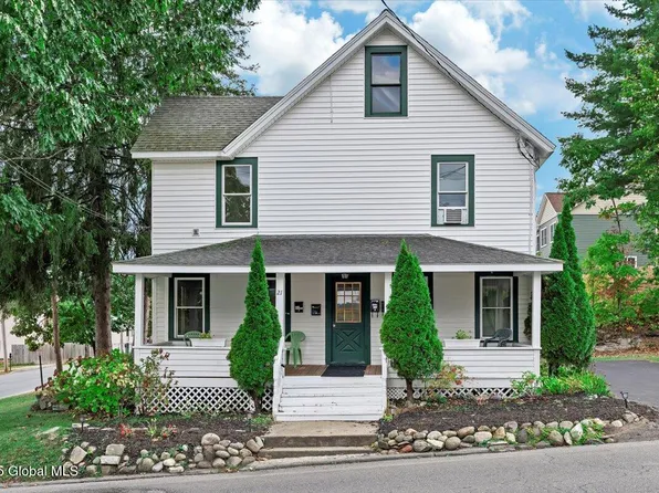 21 Mohican Street, Lake George, NY 12845