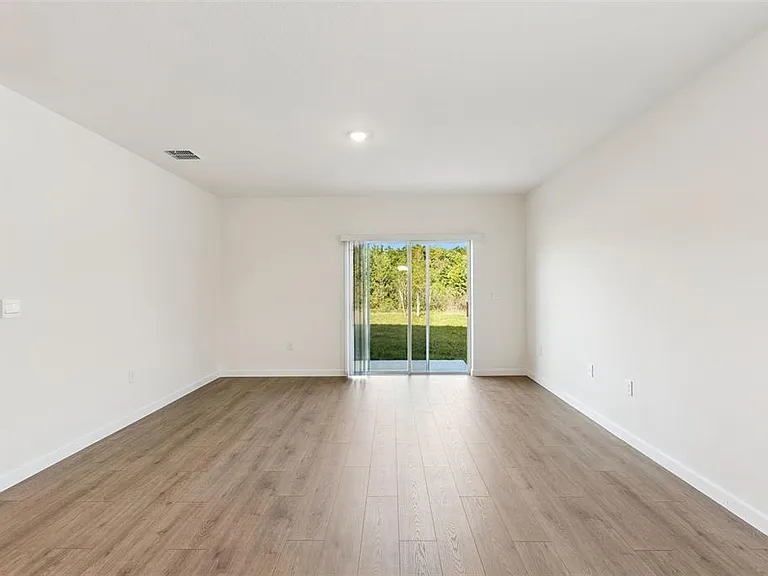 2113 Walnut Creek Dr — Photo 7
