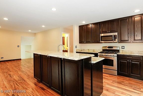 4th image of 6707 Carpenter Ct