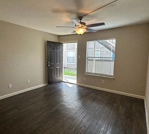 4th image of 1302 E Broadway St APT 425