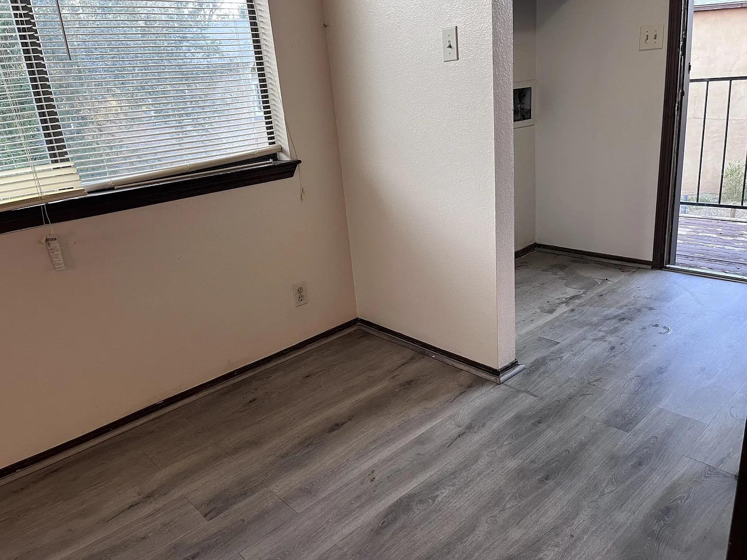 2 bed, 985 sqft, $950 — Photo 2