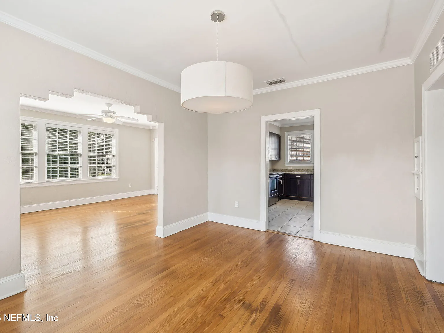 2 bed, 1.0 bath, 1400 sqft, $1,850 — Photo 4