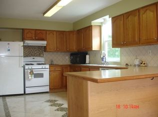 4 Larchmont Cir, Broomall, PA 19008