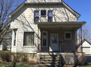 412 S 4th St, Fairbury, IL