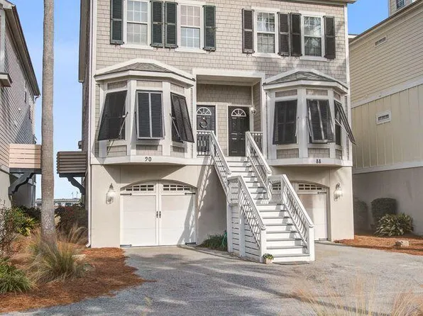 90 2nd St, Folly Beach, SC 29439